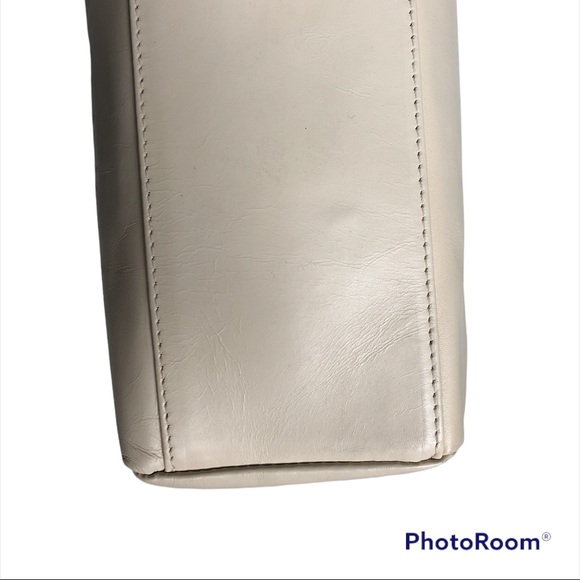 Savini Bettina leather handbag Made in Italy excellent condition. - Picture 6 of 11